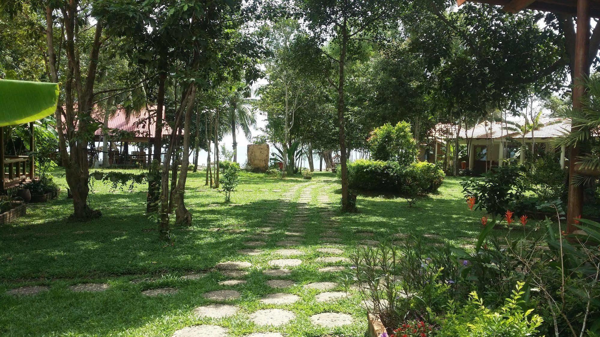 Wild Beach Phu Quoc Resort Exterior photo