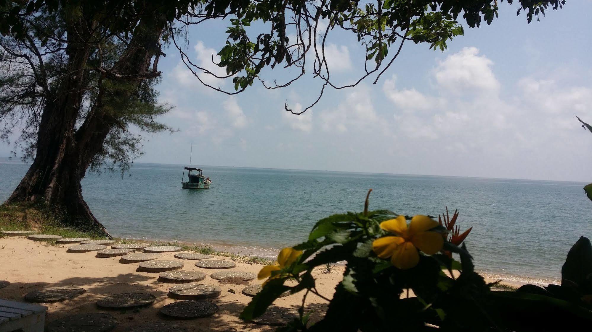 Wild Beach Phu Quoc Resort Exterior photo