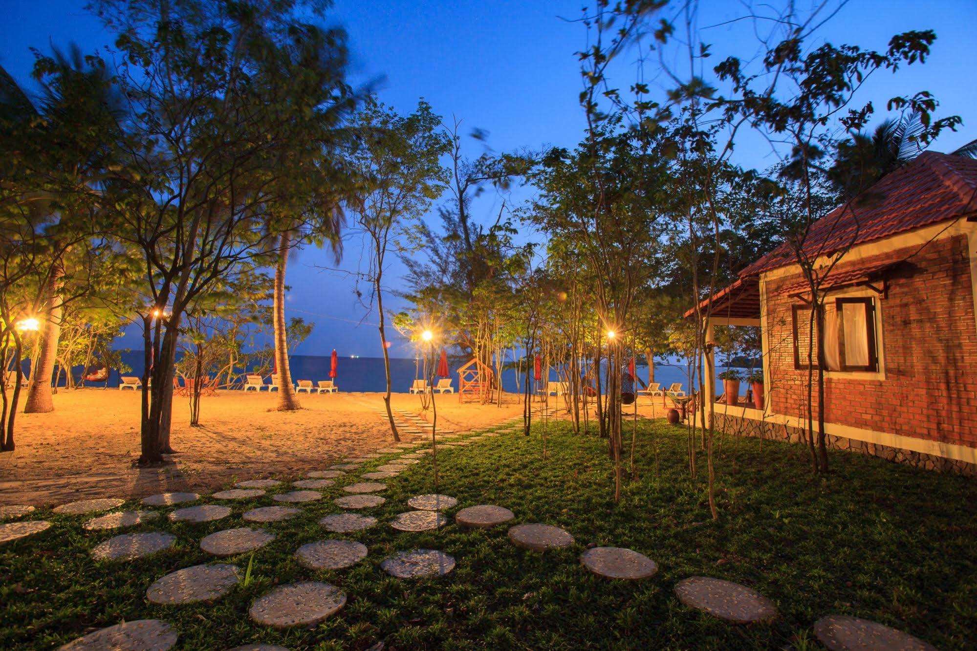 Wild Beach Phu Quoc Resort Exterior photo